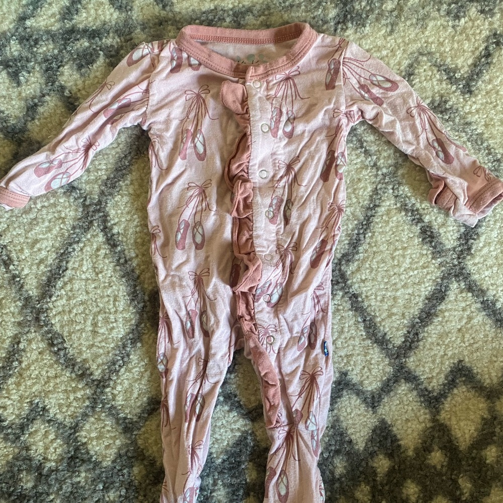 Kickee pants ballet footies